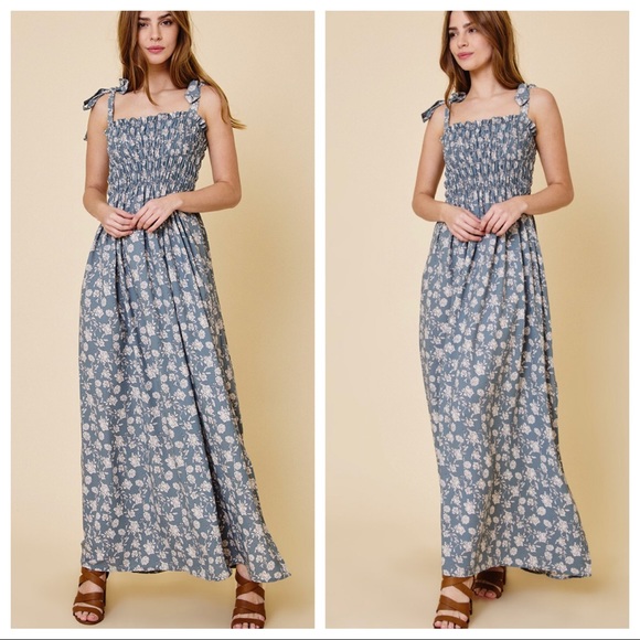 21 Pretty Floral print Tie Strap Maxi Dress - Picture 3 of 4